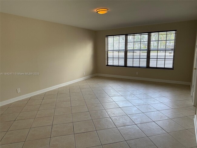 Photo - 2420 SE 17th St Apartment