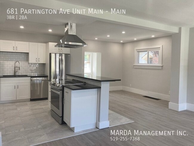 Building Photo - MODERN & SPACIOUS 3 BED/1.5 BATH HOME ! PLUS %60 HYDRO, GAS, WATER