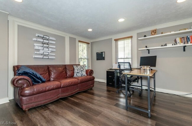 Building Photo - 37848 Euclid Ave