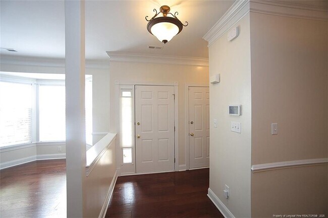 Foto del edificio - 9506 Dellbrook Ct