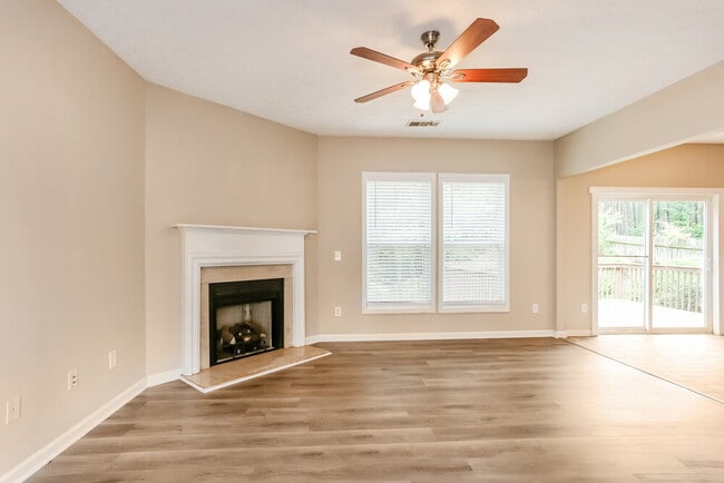 Building Photo - 398 Glenleigh Dr
