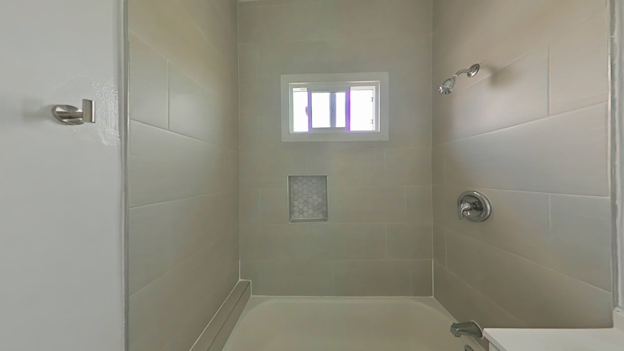 Bathroom - 3820 Homer St