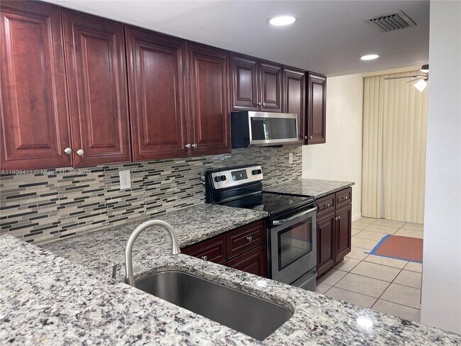 Foto del edificio - 2961 SW 87th Ave