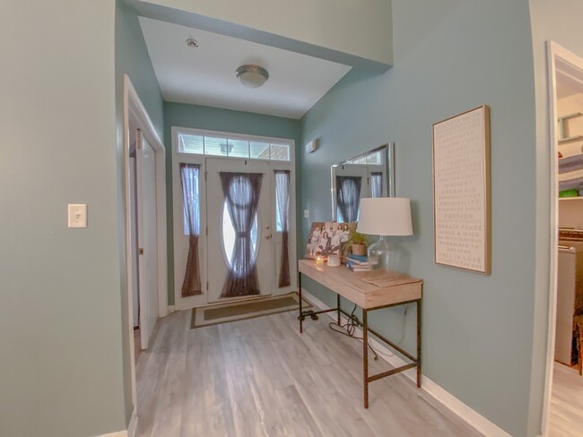 Building Photo - 115 Secret Harbor Dr