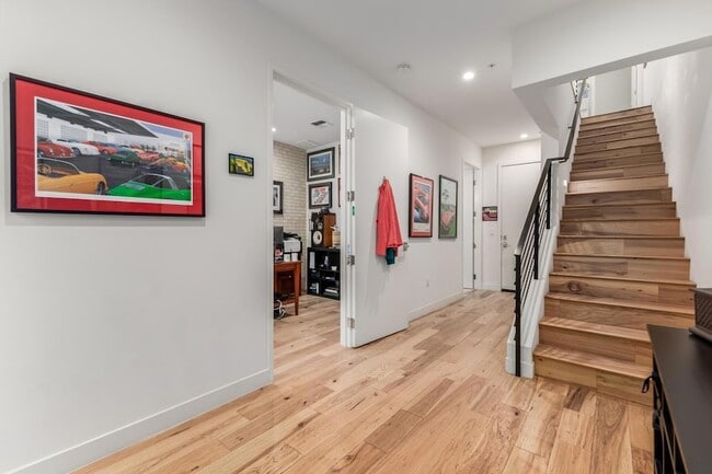 Foto del edificio - 16510 N 92nd St