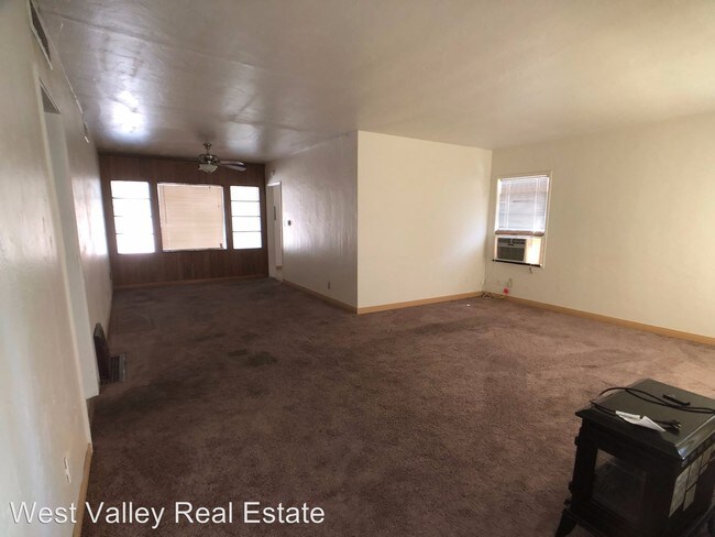 Foto del edificio - 2 br, 1 bath House - 106 E Lucard Street