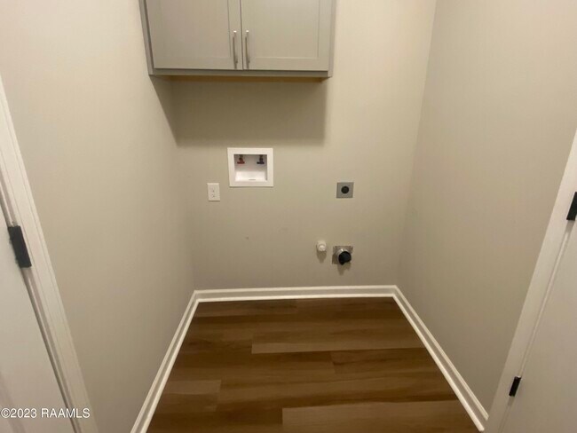 Foto del edificio - 204 Sparkling Meadows Ln