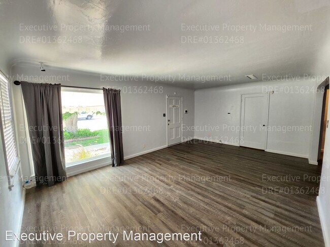 Building Photo - 2 br, 1 bath House - 1116 Doyle St