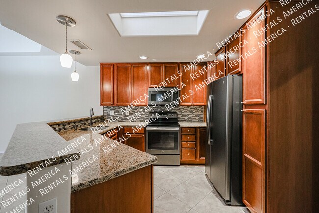 Foto del edificio - 4202 E Broadway Rd