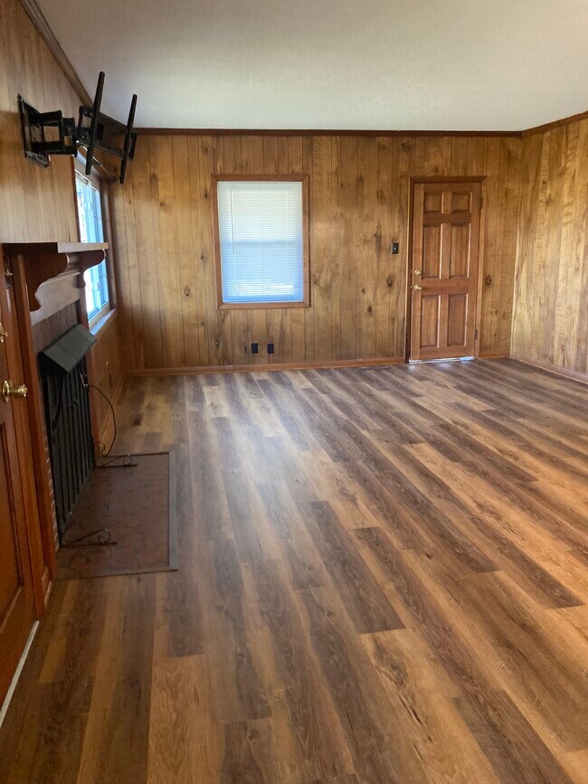 Puerta que da al porche abierto - 2227 Wildcat Creek Rd