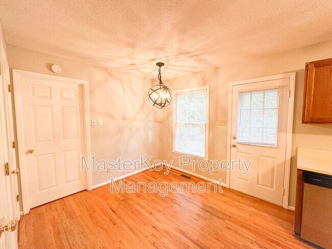 Foto del edificio - 3632 Manford Dr