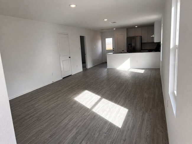 Building Photo - 9209 Luciano Pl