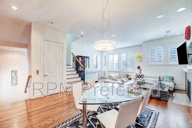 Foto del edificio - 1919 Colquitt St