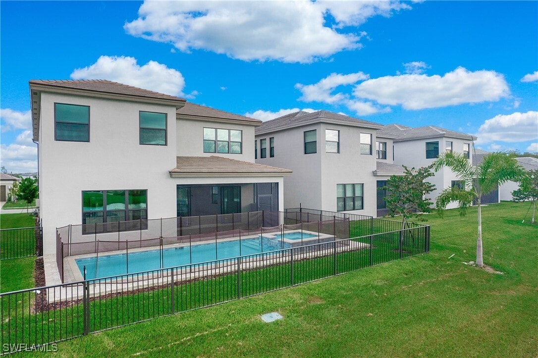 Foto principal - 12794 Woodbury Dr