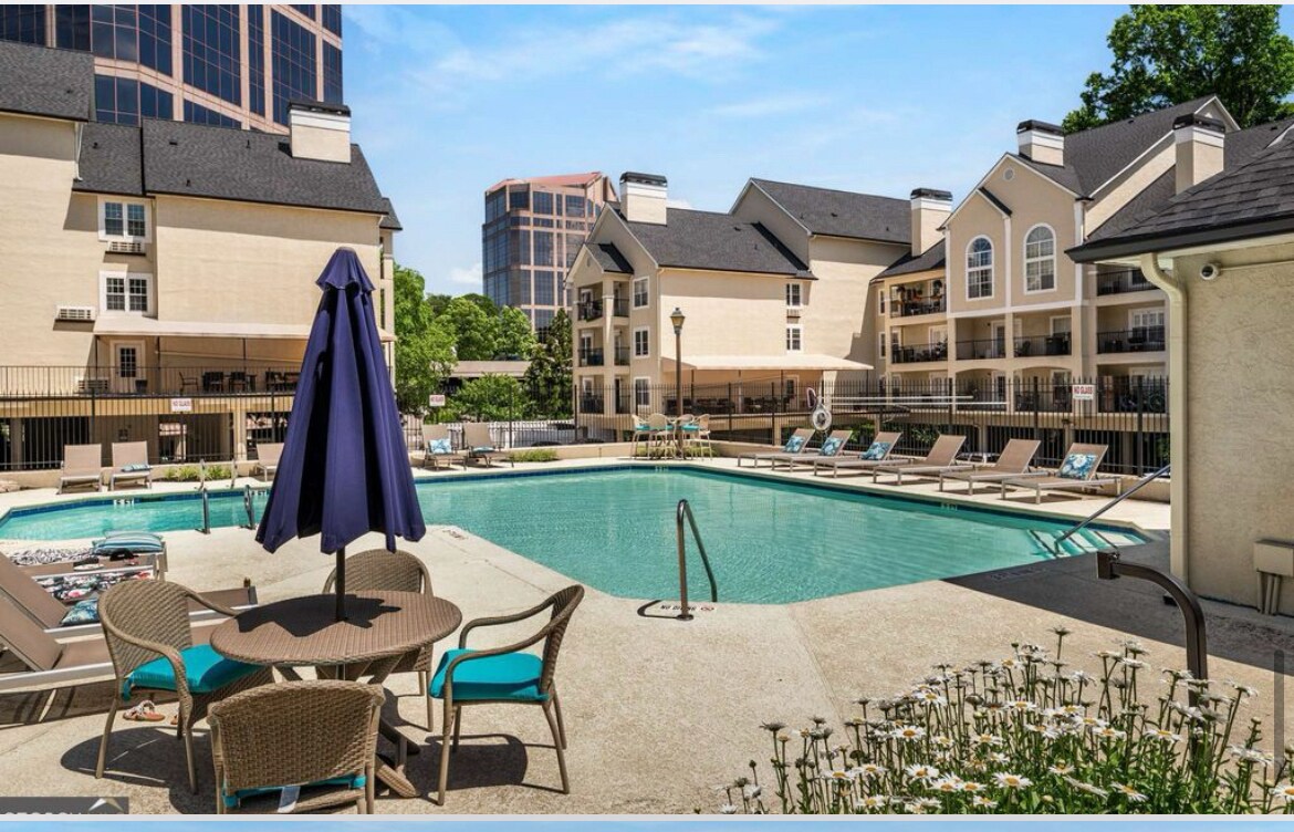 Foto principal - 3655 Habersham Rd NE