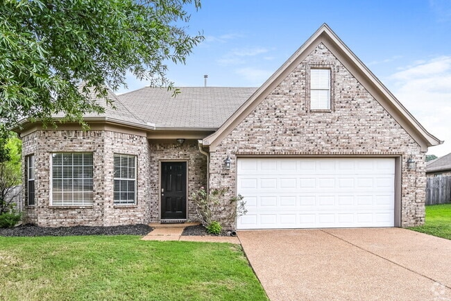 Building Photo - 316 Vaiden Ridge Dr N