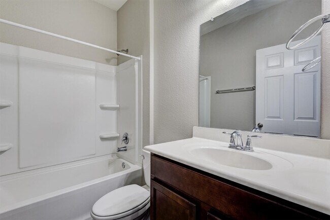 Foto del edificio - 4344 Roaring Timber Dr