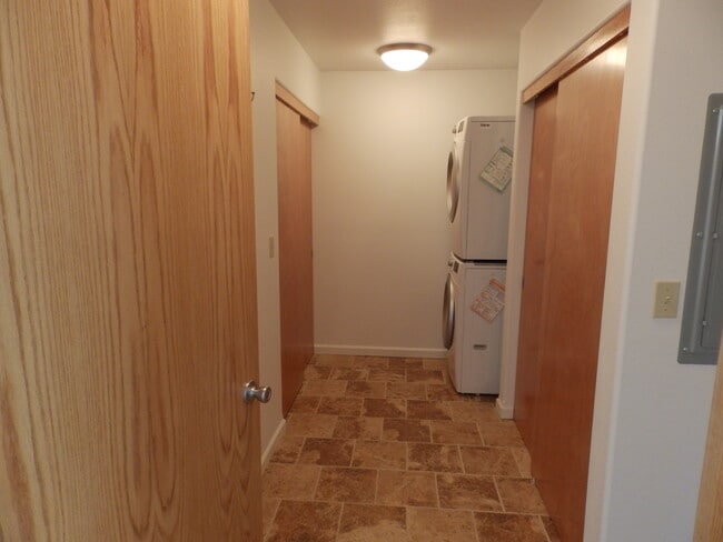Building Photo - 36357 Blue Bird Cir