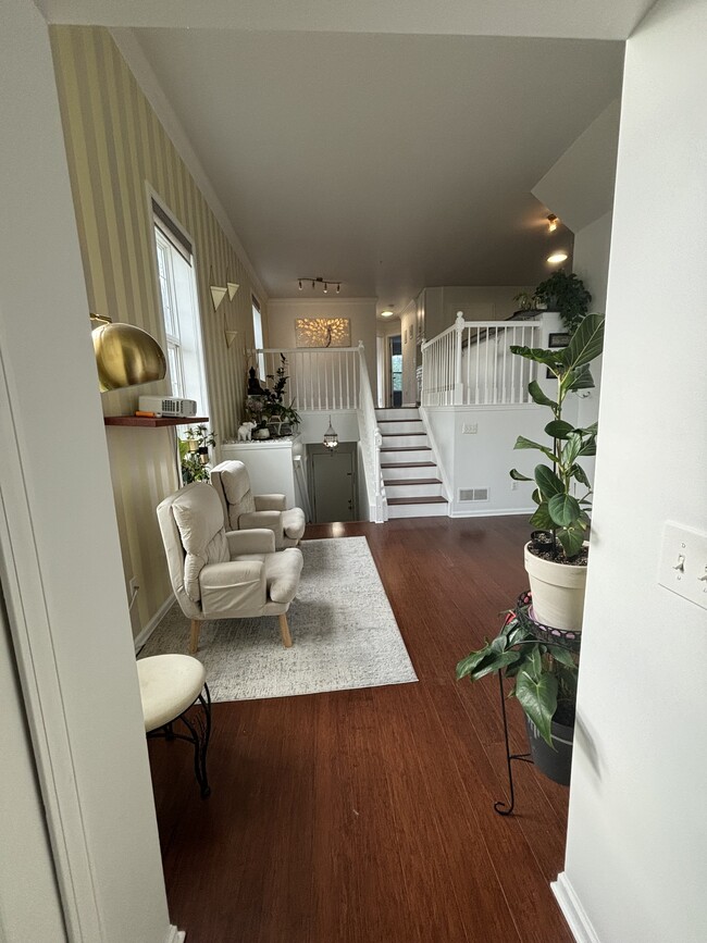 Building Photo - 2946 Barclay Way