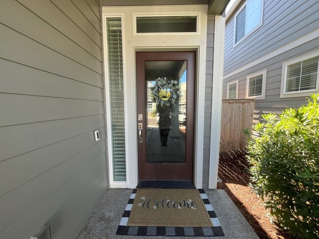 Foto del edificio - Spacious 3-Bedroom + Loft Home with Modern...