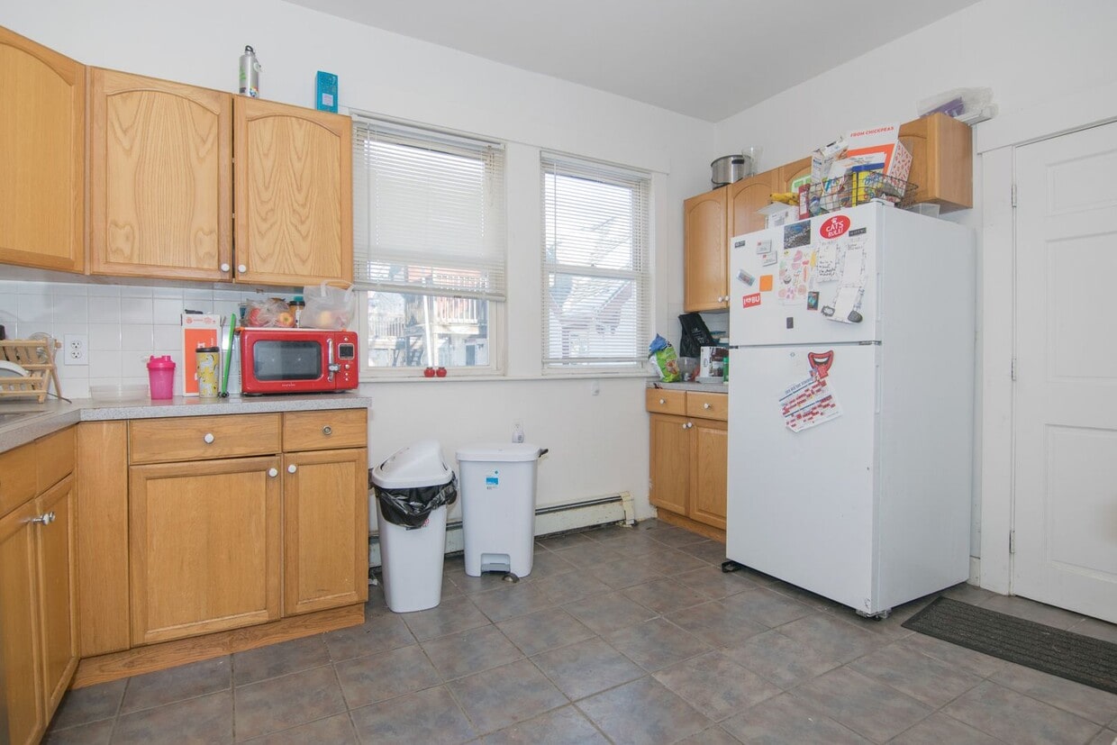 Boston University 4bed 2bath in Allston av... - Boston University 4bed 2bath in Allston av...