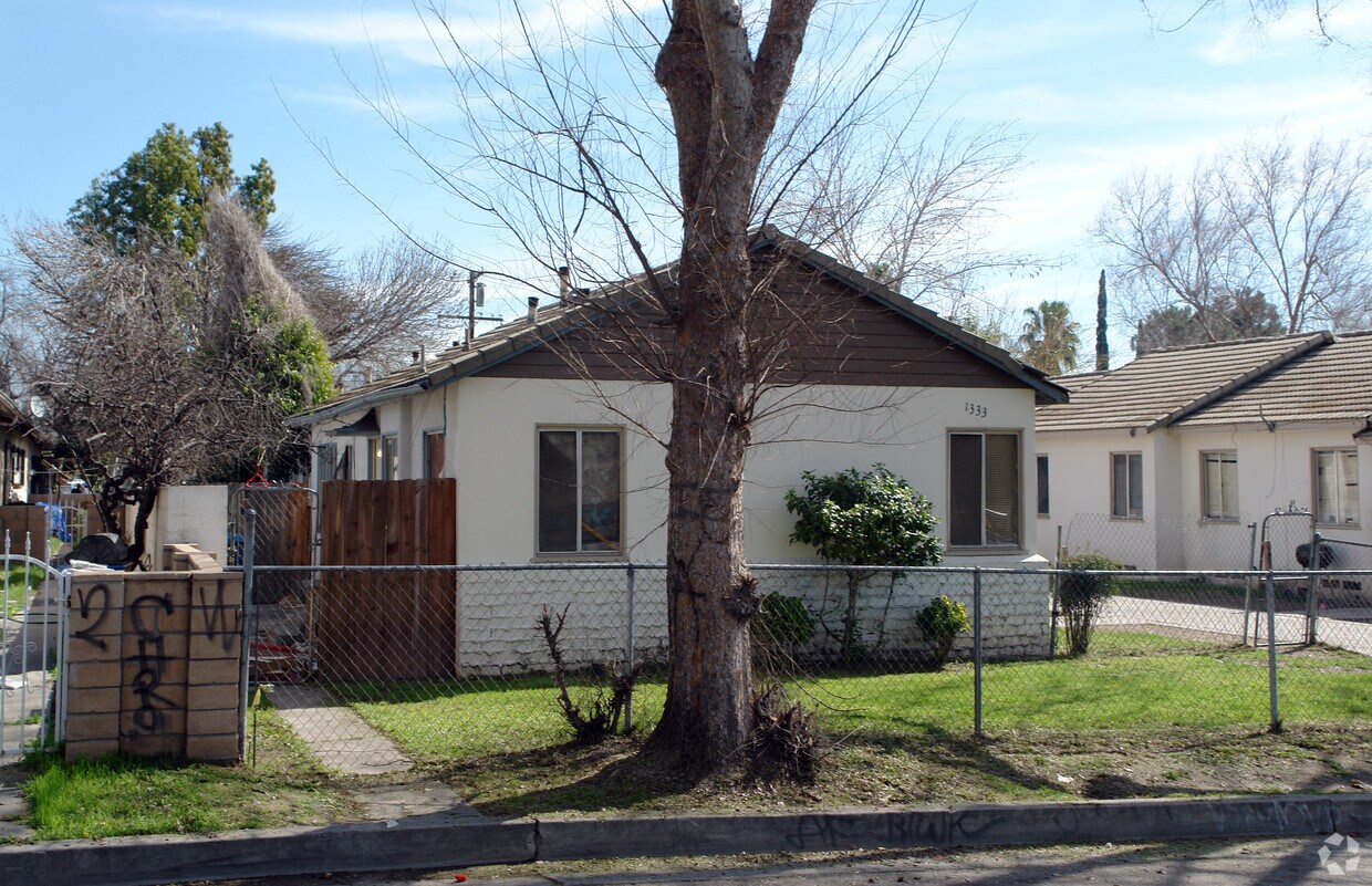 Building Photo - 1327-1333 Wall Ave