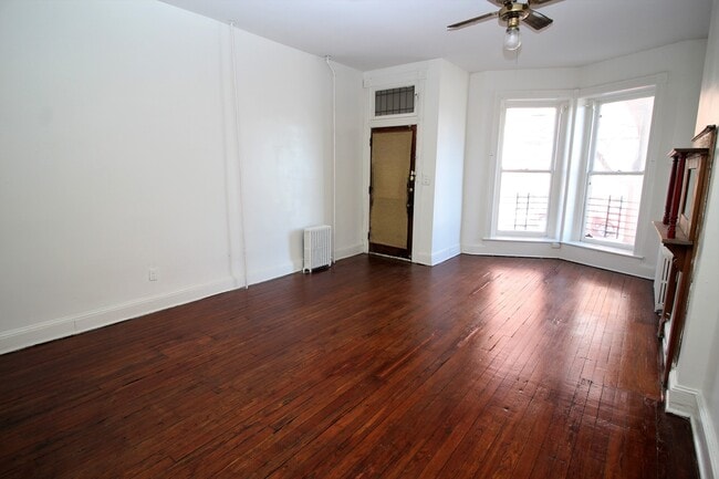 Building Photo - 217 E Preston St