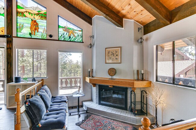 Foto del edificio - 1286 Timber Ln