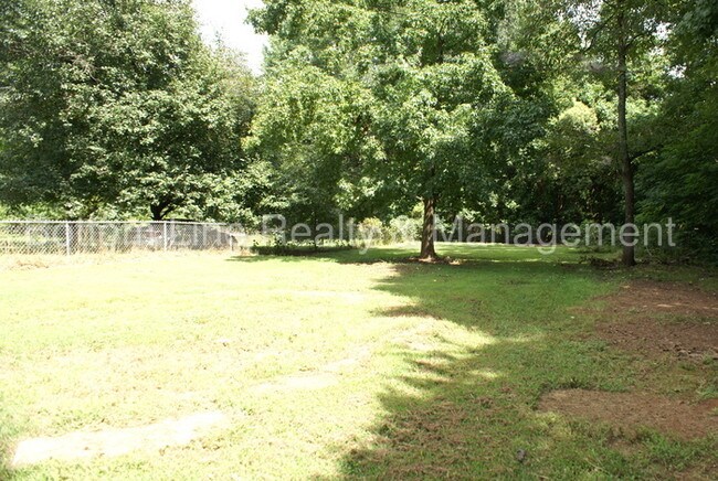 Building Photo - Cozy Home available in Kings Mountain!