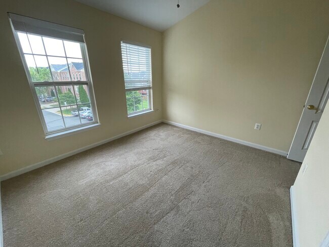 Foto del edificio - 13610 Big Boulder Rd