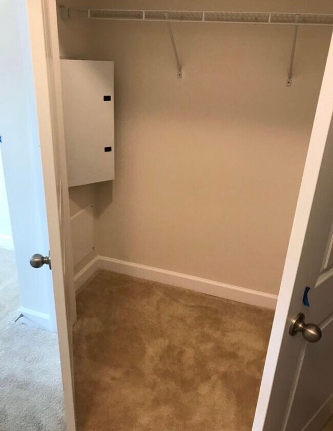Master bedroom closet - 13740 Endeavour Dr