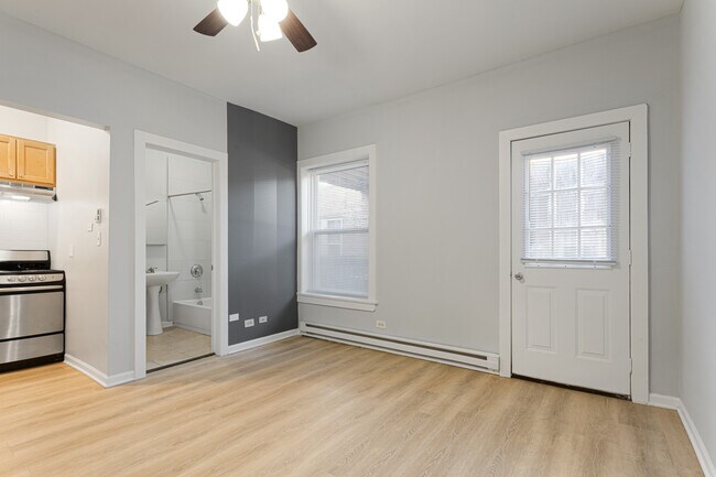 Foto del edificio - 1456 W Fargo Ave