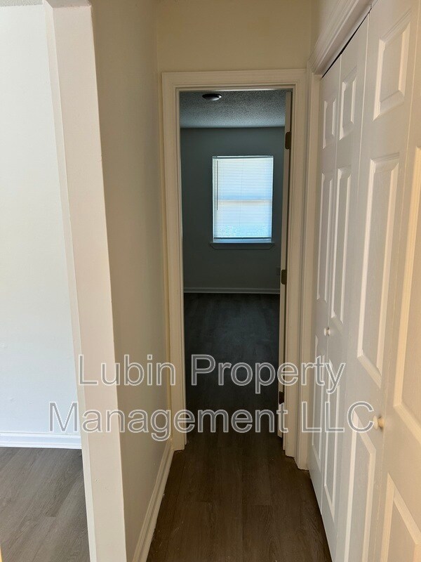 Foto del edificio - 1711 Pendleton St