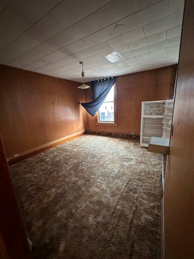 Sala de estar - 117 E Main St