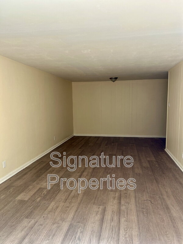 Building Photo - 45 Infinity Dr