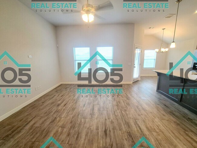 Foto del edificio - Gorgeous 3 Bed 2 Bath in Edmond!