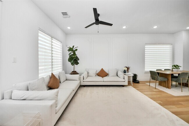 Foto del edificio - 1837 Flowing Springs Trail