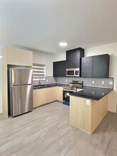 Building Photo - 3912 Ventura Ave