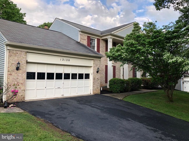 Building Photo - 12120 Triple Crown Rd