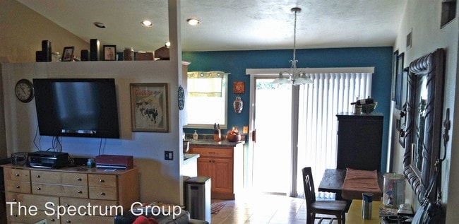 Building Photo - 3041 W Rose Garden Ln