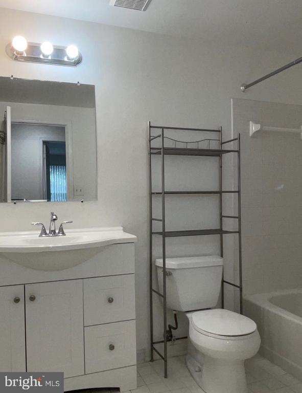 Foto principal - 17205 Amity Dr