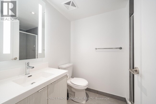 Photo du bâtiment - 5 Mabelle Ave