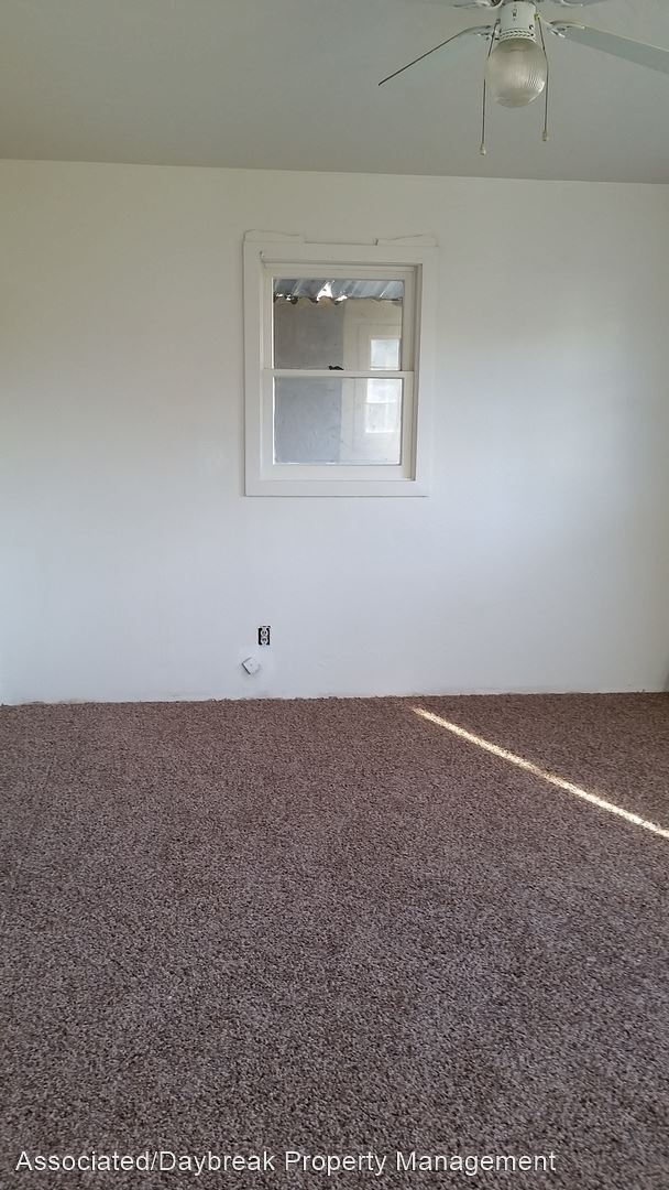 Building Photo - 3 br, 1 bath House - 1310 Ledwich