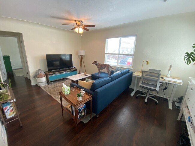 Building Photo - Amazing 2 bedroom Duplex on Historic South...