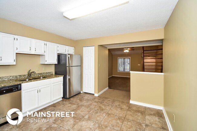 Foto del edificio - 2808 Six Mile Ln