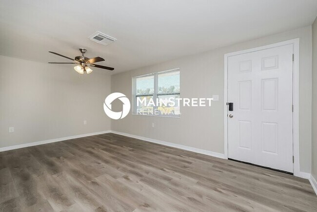 Building Photo - 3 Bedroom Pet-Friendly Home in holiday, FL with Main Street Renewal