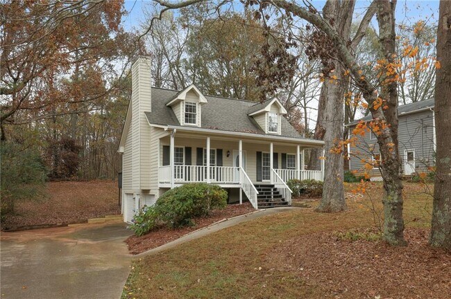 Building Photo - 6255 Oak Leaf Dr