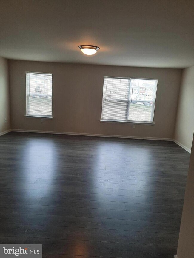 Foto del edificio - 1035 Admiral's Quay Dr