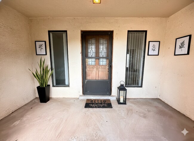 Foto del edificio - Move-In Special: ½ OFF First Month’s Rent! 3 Bedroom 2 Bathroom 2109 Sqft