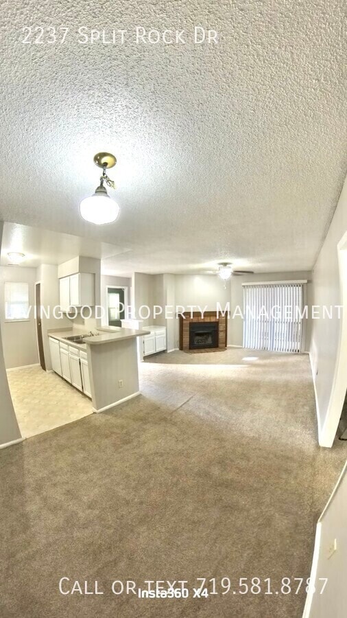 Foto del edificio - 2237 Split Rock Dr